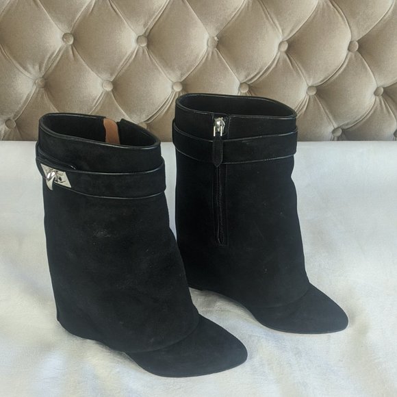 Givenchy Shoes - GIVENCHY Shark Lock Ankle Boots Black Suede EU 36